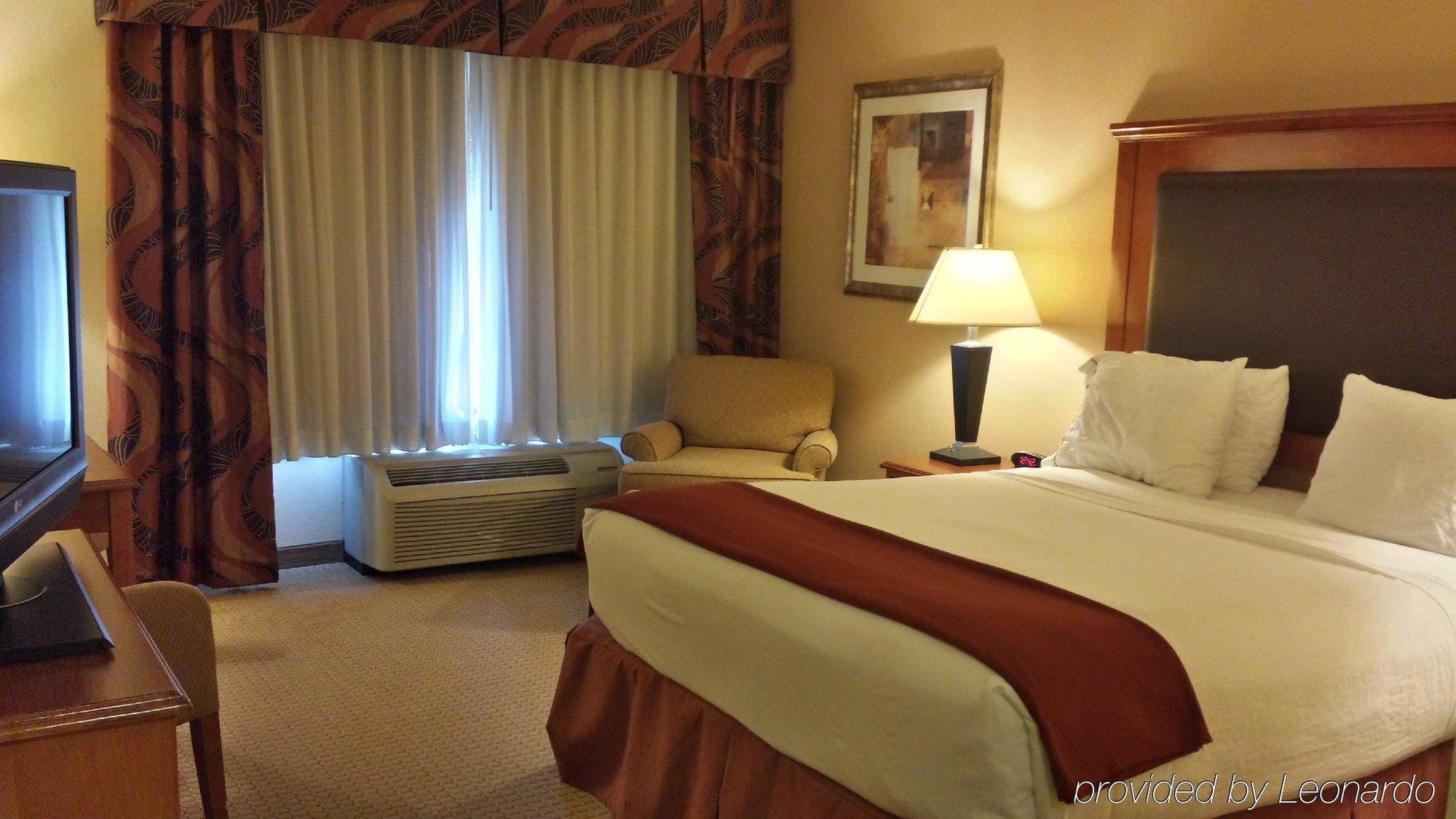 Holiday Inn Express & Suites Albany Airport Area - Latham By Ihg Eksteriør billede